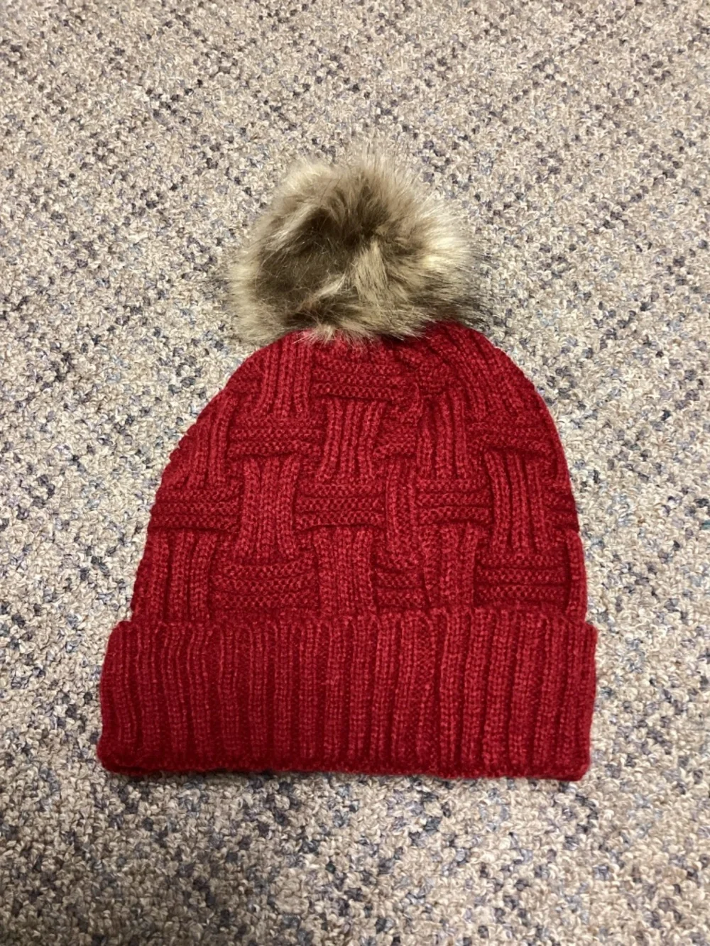 Britt’s Knit’s Cozy Dark Red Textured Knit Pom Plush Lined Beanie Hat OSFM * NWT